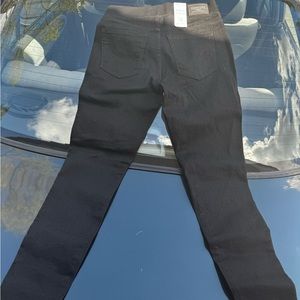 Signature by Levi Strauss & Co. Gold Label Women's Totally Shaping Pull-on